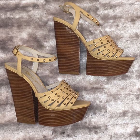 Alice + Olivia Shoes - A+O Tan Gold Stud Peep Toe 6'' Chunky Heel